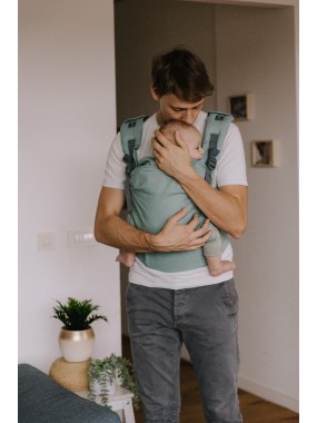 Boba X – adjustable ergonomic carrier from birth