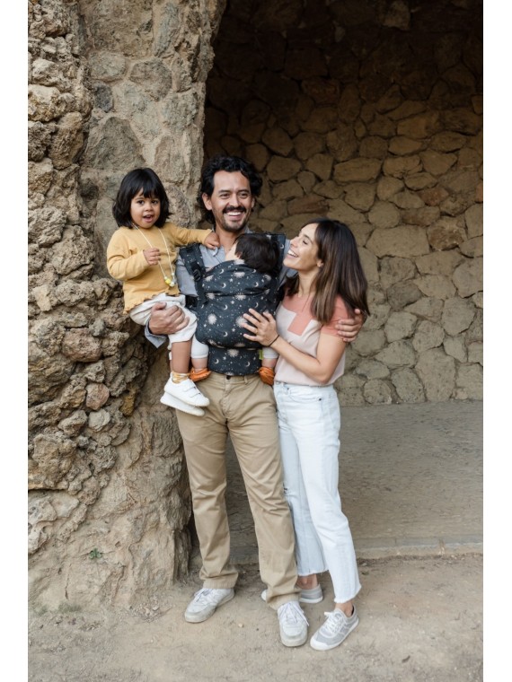 Boba X – adjustable ergonomic carrier from birth