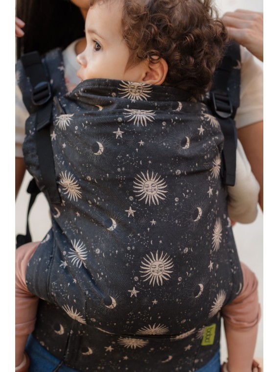 Boba X – adjustable ergonomic carrier from birth