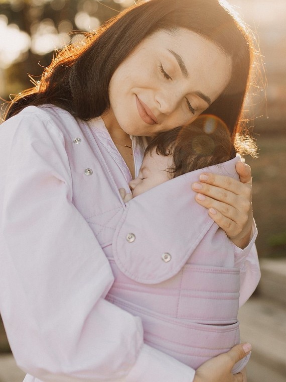Marsupi baby carrier – simple and ergonomic from birth