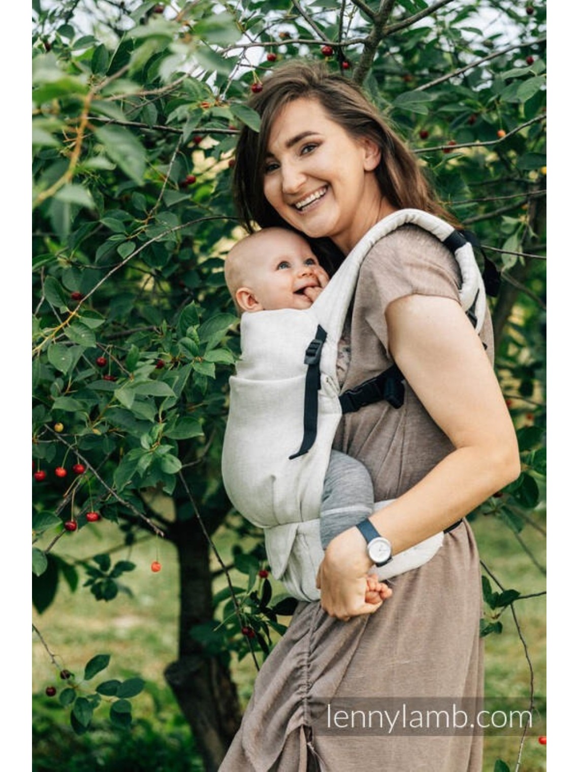 LennyLight – lightweight and intuitive baby carrier LennyLight – lightweight and intuitive baby carrier