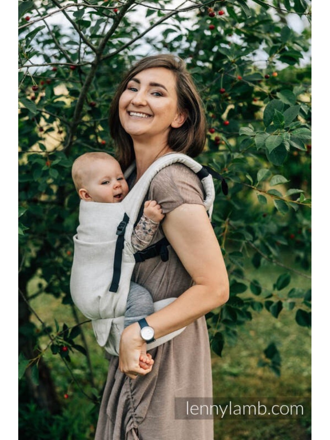 LennyLight – lightweight and intuitive baby carrier LennyLight – lightweight and intuitive baby carrier