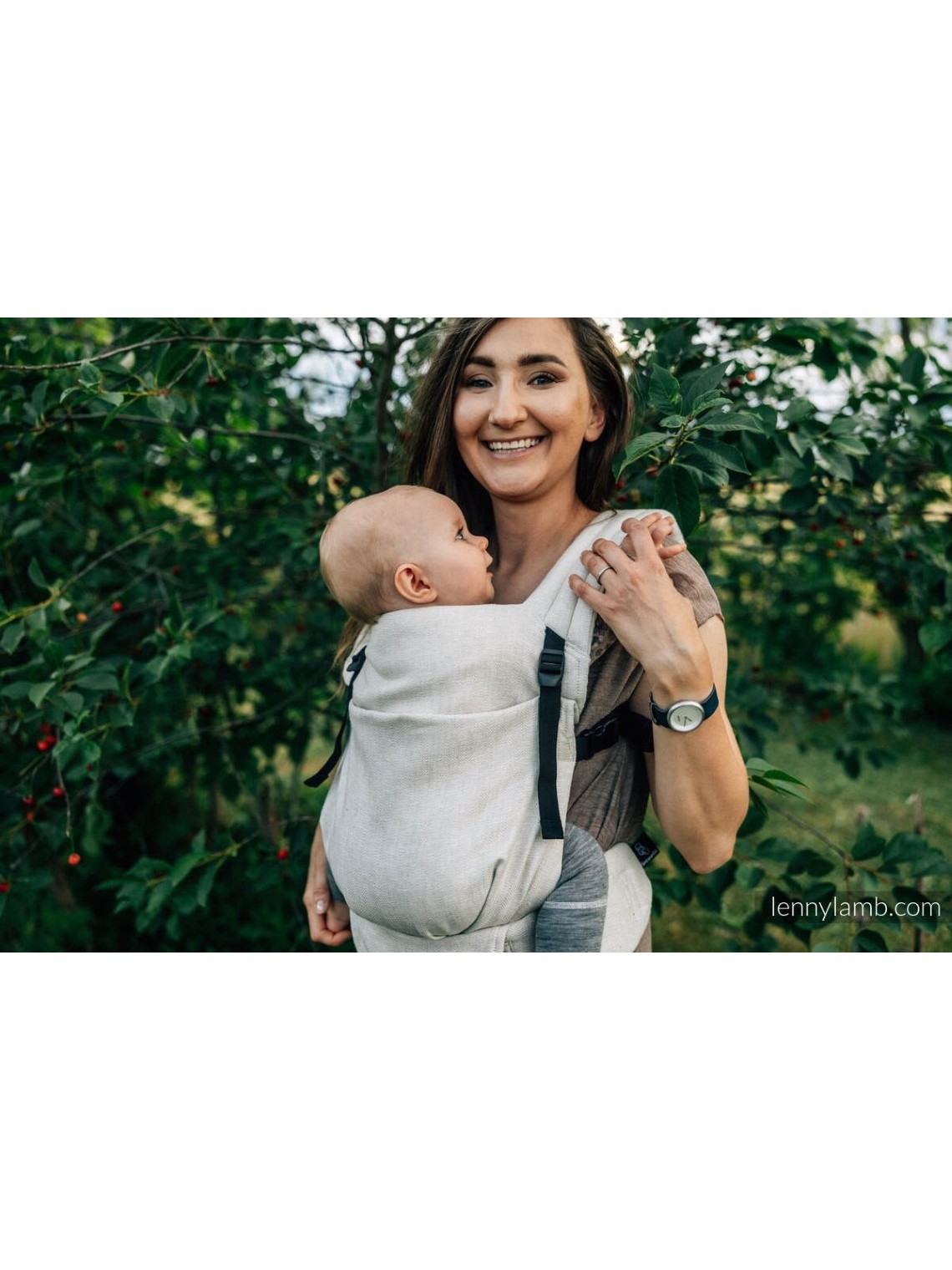 LennyLight – lightweight and intuitive baby carrier LennyLight – lightweight and intuitive baby carrier