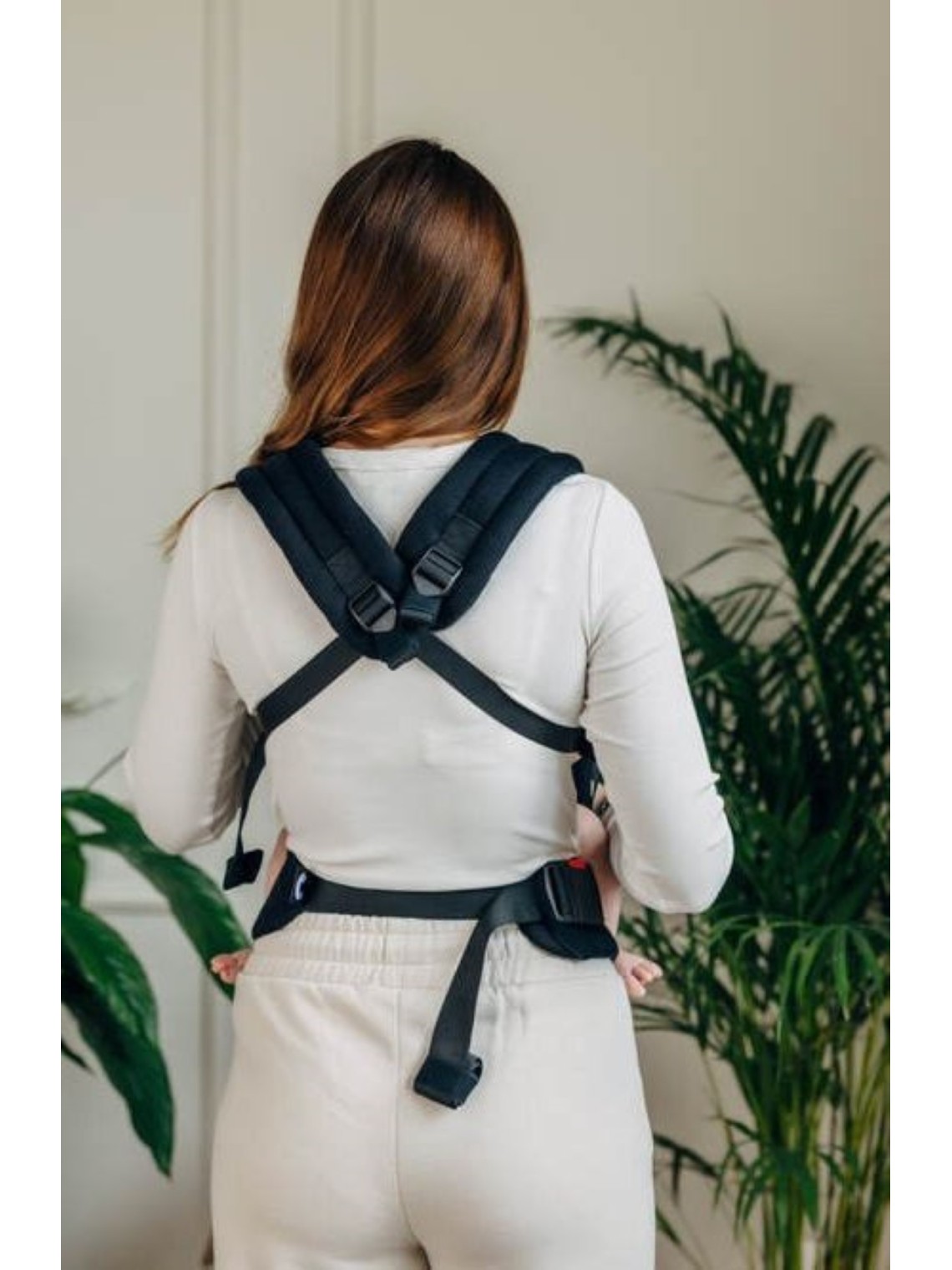 LennyLight – lightweight and intuitive baby carrier