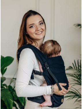 LennyLight – lightweight and intuitive baby carrier