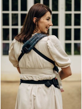 LennyLight – lightweight and intuitive baby carrier LennyLight – lightweight and intuitive baby carrier