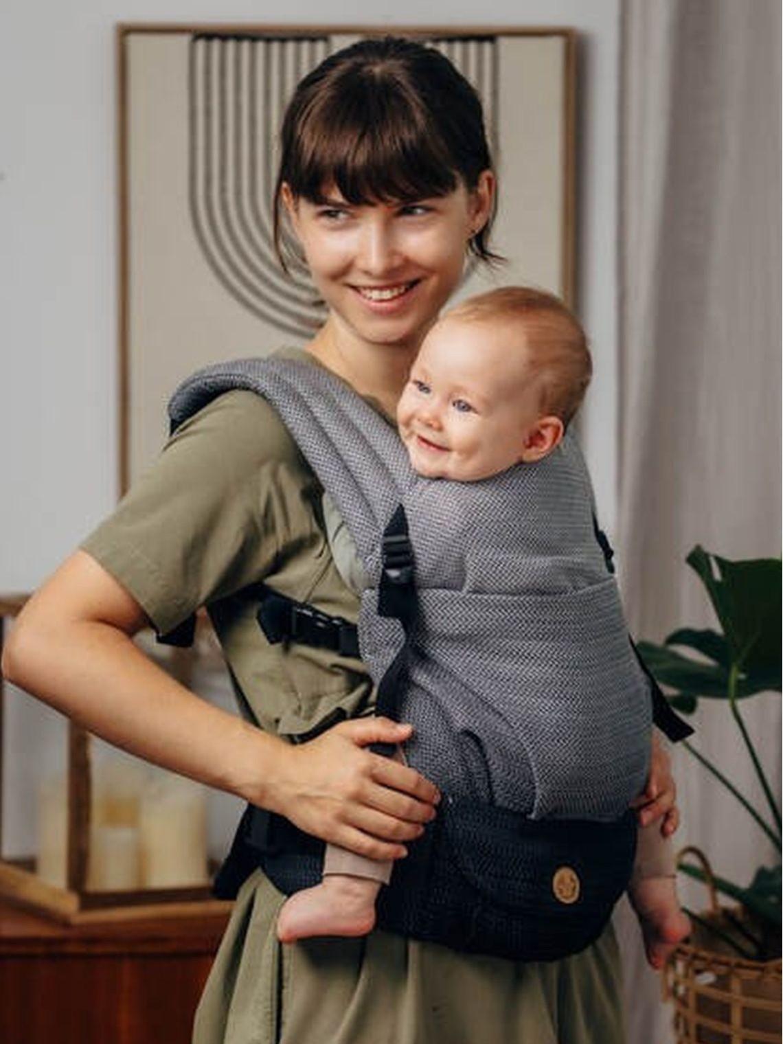 LennyLight – lightweight and intuitive baby carrier
