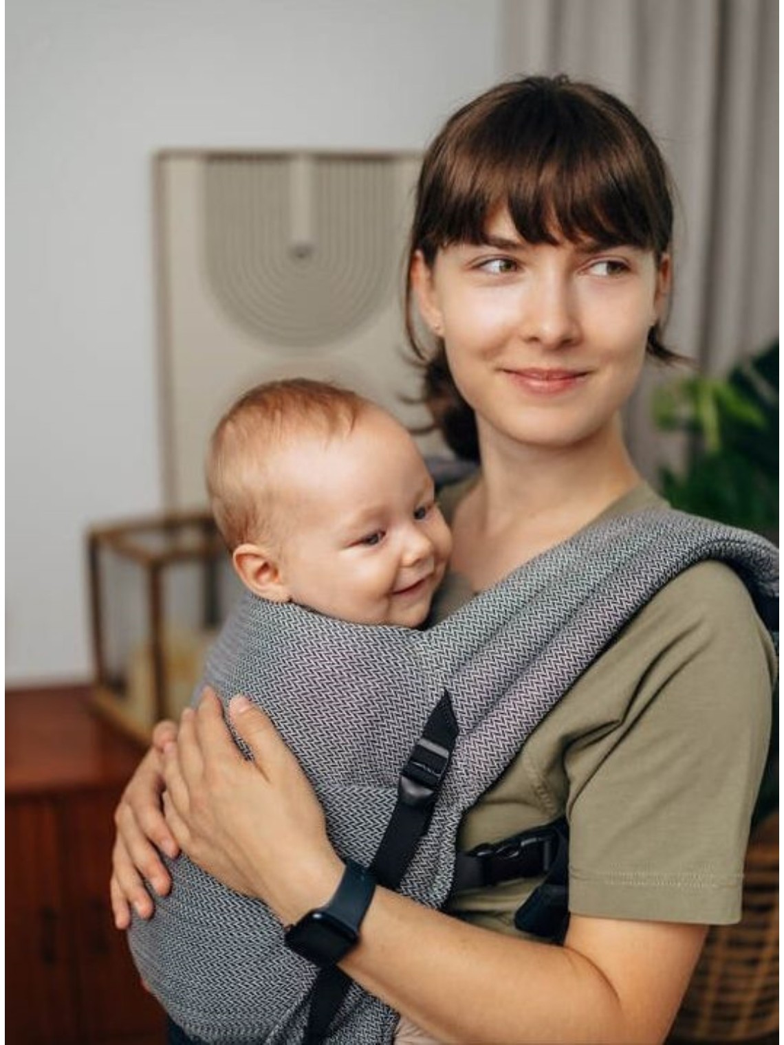 LennyLight – lightweight and intuitive baby carrier