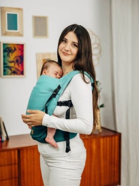 LennyLight – lightweight and intuitive baby carrier