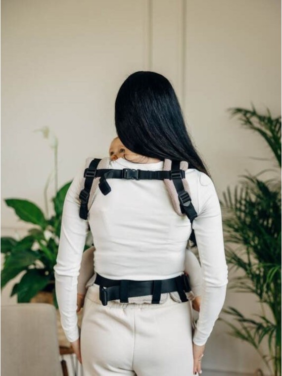 LennyUpGrade – universali ergonomiška nešioklė nuo kūdikio iki 20 kg