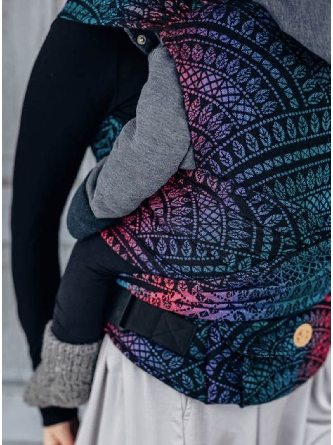 LennyHybrid, Standard, jacquard, (60% cotton, 28% merino wool, 8% silk, 4% cashmere) - PEACOCK'S TALE - BLACK OPAL LennyHybrid, Standard, jacquard, (60% cotton, 28% merino wool, 8% silk, 4% cashmere) - PEACOCK'S TALE - BLACK OPAL