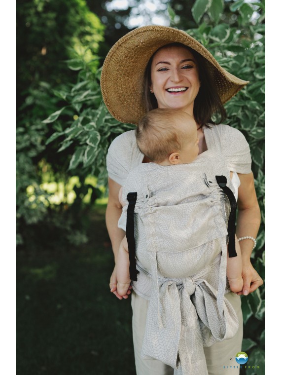 Little Frog Cross Hybrid – ergonomic half buckle baby carrier