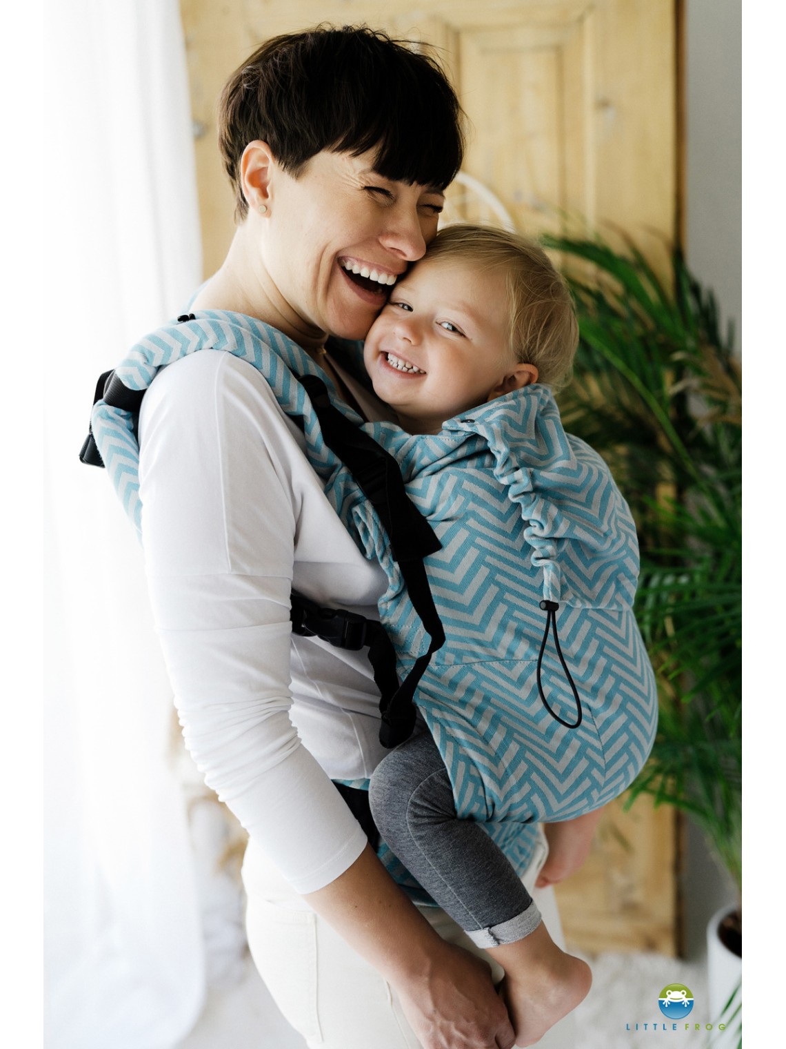 Little Frog Preschooler – toddler carrier for everyday and adventure Little Frog Preschooler – toddler carrier for everyday and adventure