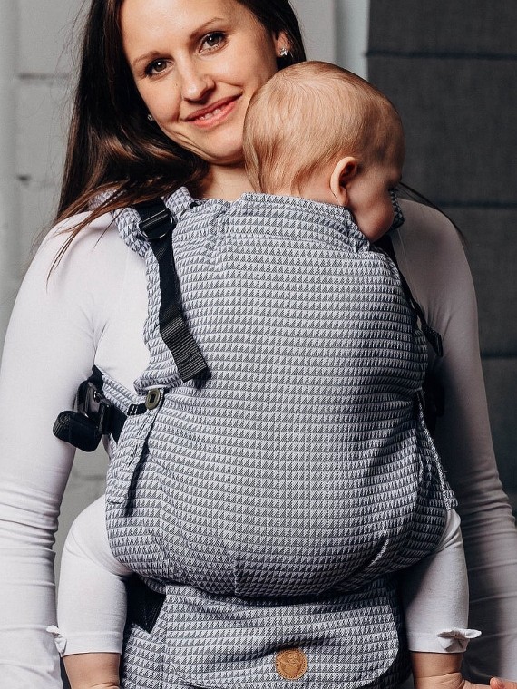LennyUpGrade – adjustable ergonomic baby carrier from 3.5 to 20 kg