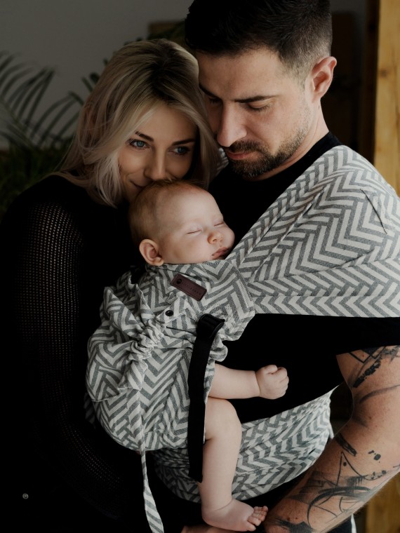 Little Frog Cross Hybrid – ergonomic half buckle baby carrier