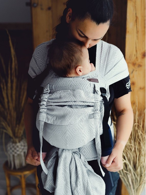 Little Frog Cross Hybrid – ergonomic half buckle baby carrier