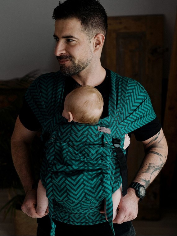 Little Frog Cross Hybrid – ergonomic half buckle baby carrier