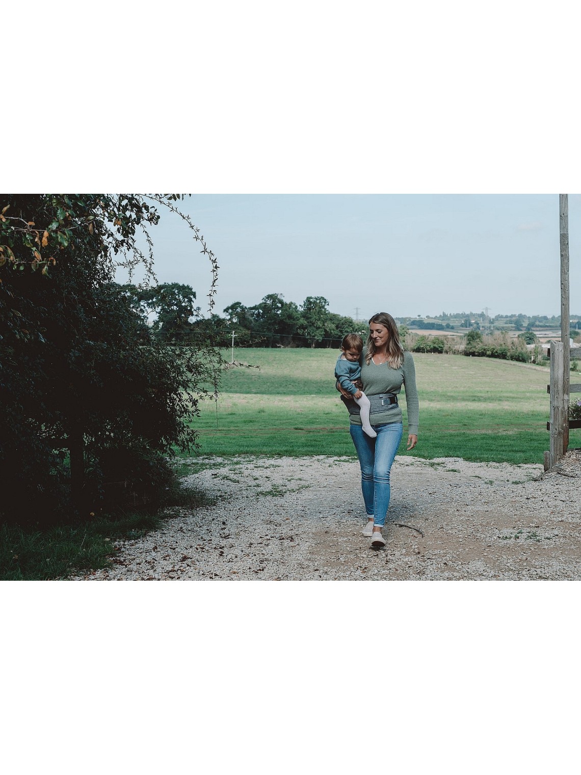 Hippychick Hipseat – award-winning back support carrier for toddlers