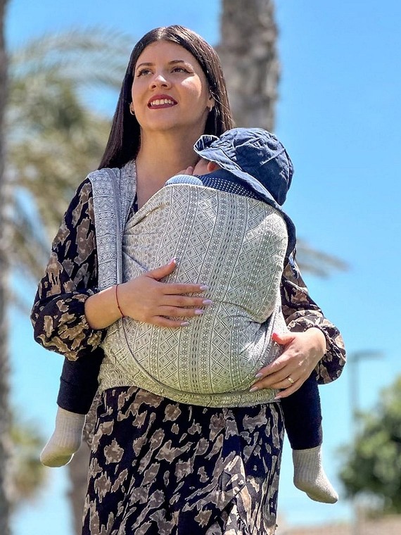 Didymos Baby Wrap Sling – natural comfort & support for your baby
