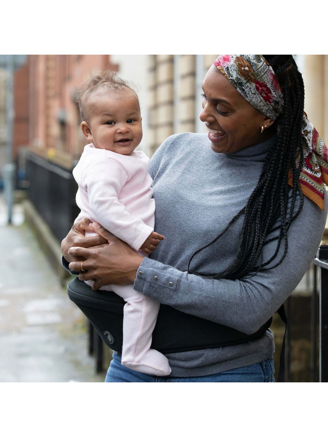 Hippychick Hipseat – award-winning back support carrier for toddlers