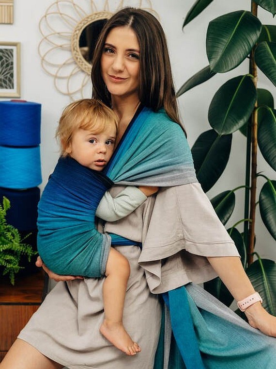 LennyLamb baby wrap – ergonomic and soft from birth to preschool