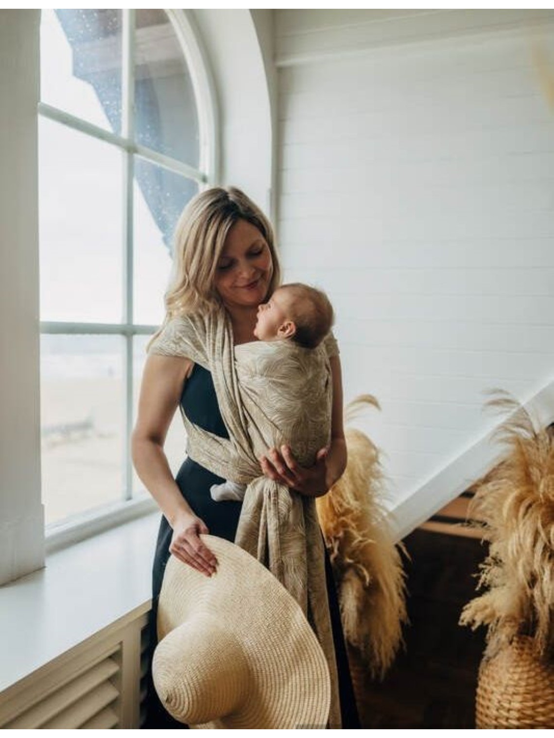 LennyLamb baby wrap – ergonomic and soft from birth to preschool