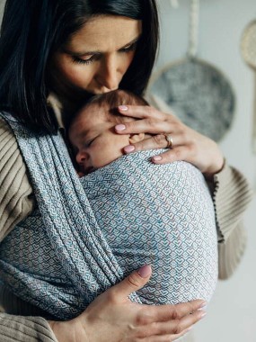 LennyLamb baby wrap – ergonomic and soft from birth to preschool LennyLamb baby wrap – ergonomic and soft from birth to preschool