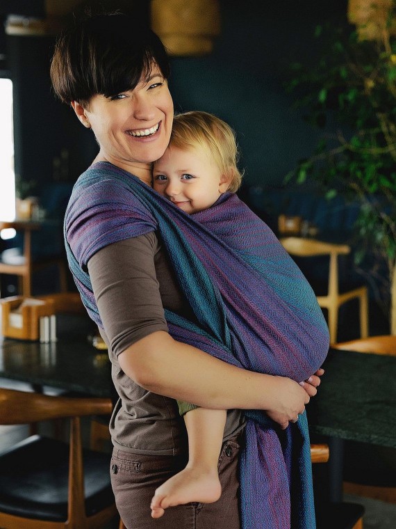 Little Frog baby sling – breathable and affordable baby wrap