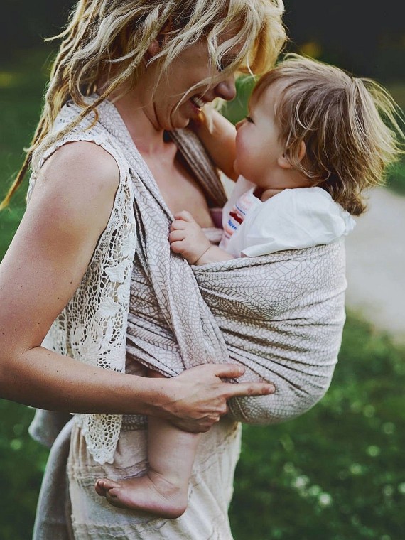 Little Frog baby sling – breathable and affordable baby wrap
