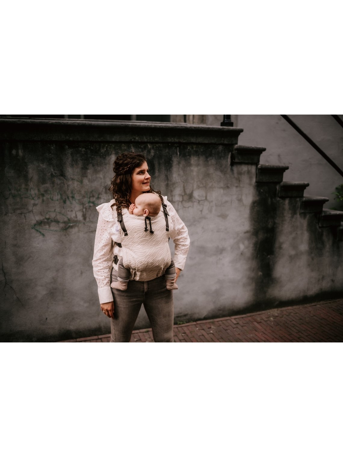 Pure Baby Love Cross & Go – simple and comfortable baby carrier