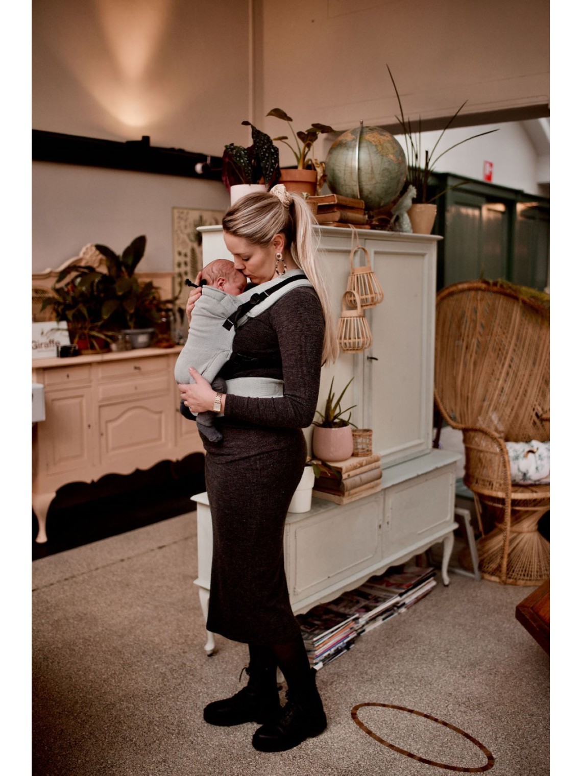 Pure Baby Love Cross & Go – simple and comfortable baby carrier Pure Baby Love Cross & Go – simple and comfortable baby carrier