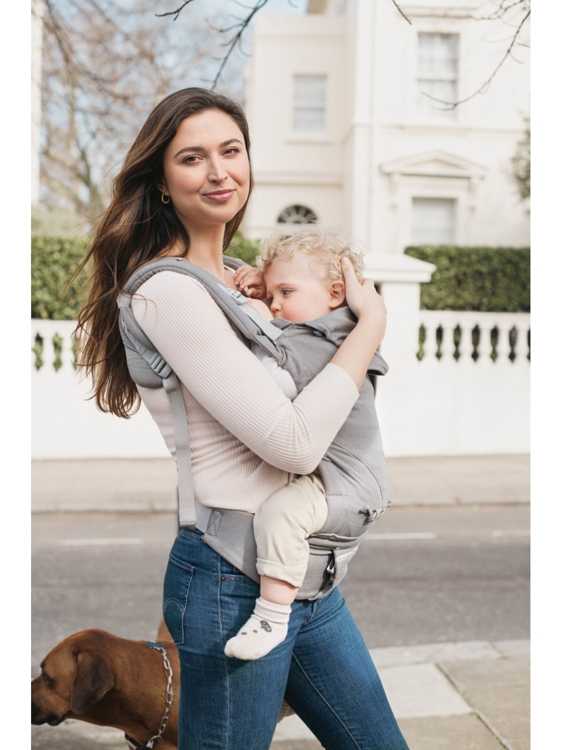 Quokkababy E-Carrier ergonomic baby carrier – maximum adaptability from day one Quokkababy E-Carrier ergonomic baby carrier – maximum adaptability from day one