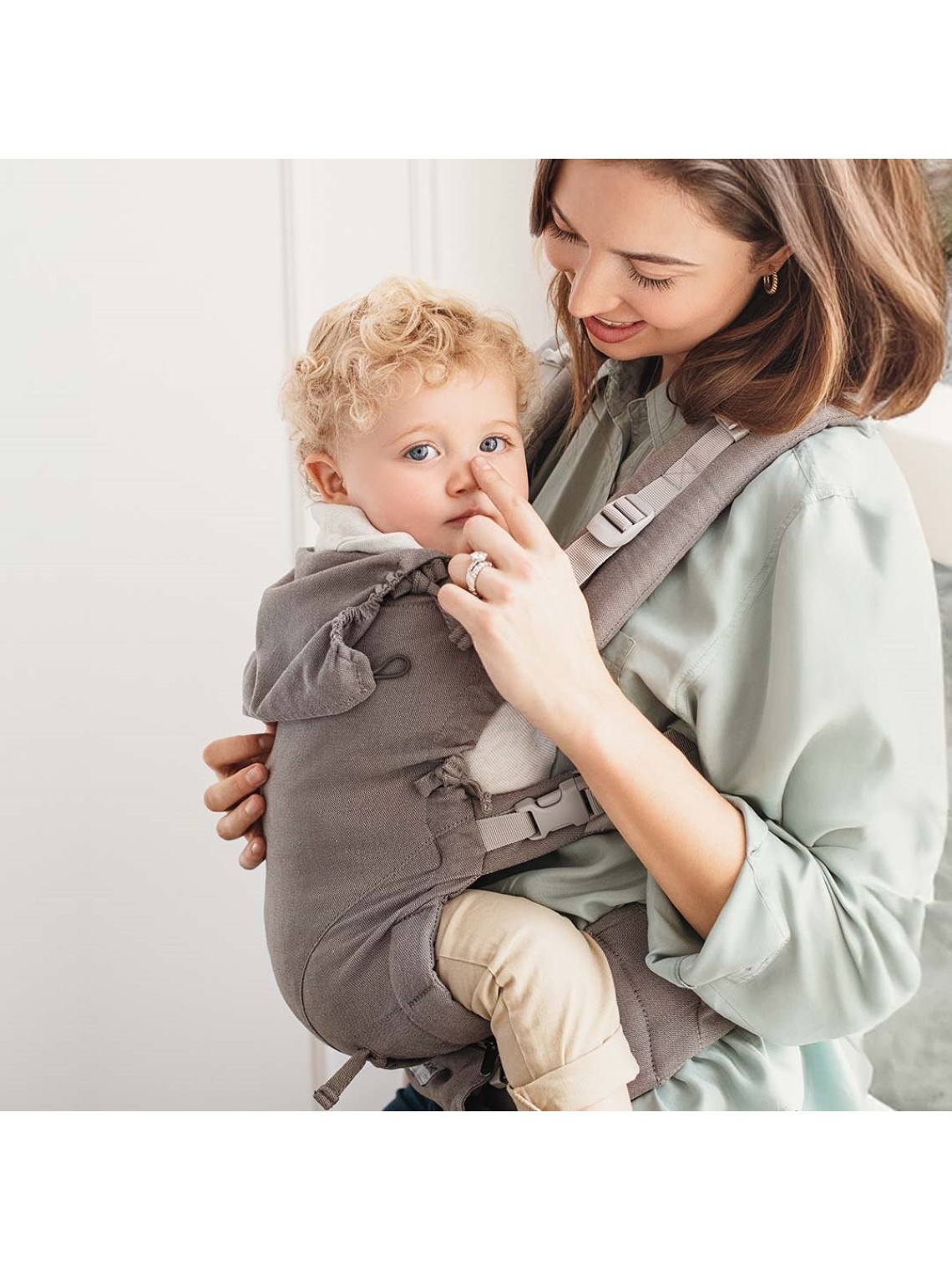 Quokkababy E-Carrier ergonomic baby carrier – maximum adaptability from day one Quokkababy E-Carrier ergonomic baby carrier – maximum adaptability from day one