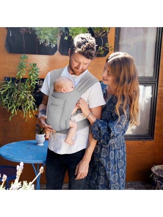 Ergobaby Embrace – švelni ir kompaktiška nešioklė nuo gimimo