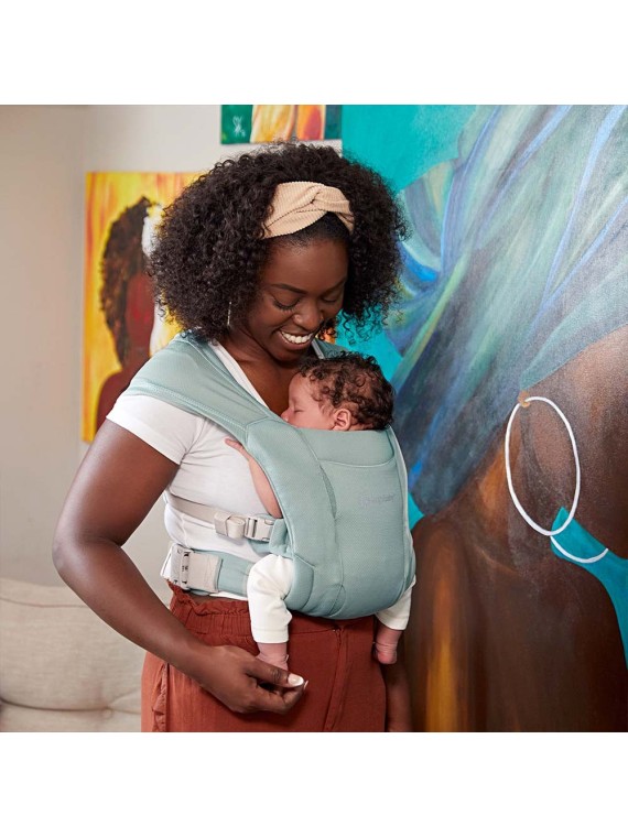 Ergobaby Embrace – švelni ir kompaktiška nešioklė nuo gimimo