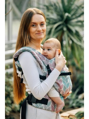 LennyLight – lightweight and intuitive baby carrier