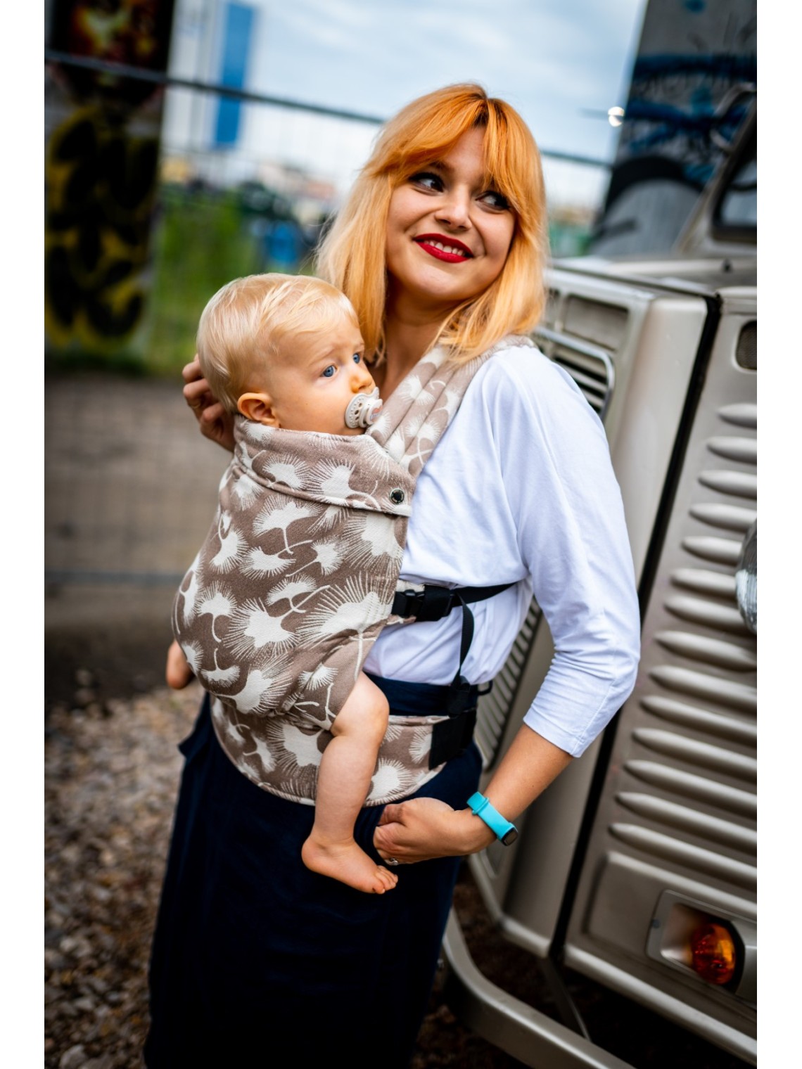 QUSY Standard 2.0 – innovative adjustable baby carrier QUSY Standard 2.0 – innovative adjustable baby carrier