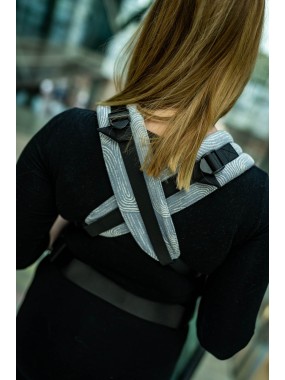 QUSY Standard 2.0 – innovative adjustable baby carrier