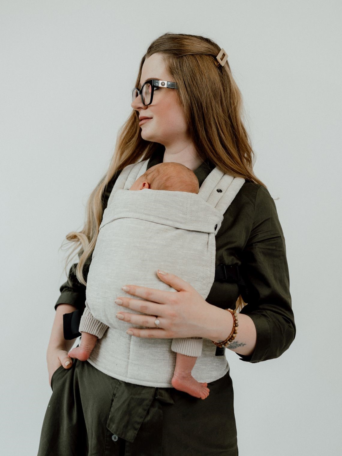 QUSY MINI 2.0 – ypač lengva reguliuojama kūdikių nešioklė