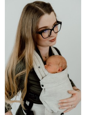 QUSY MINI 2.0 – ypač lengva reguliuojama kūdikių nešioklė