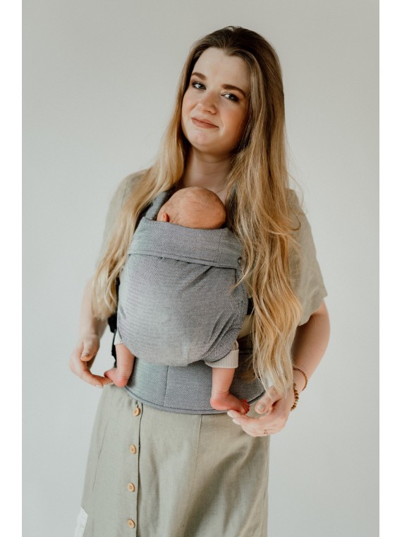 QUSY MINI 2.0 – ypač lengva reguliuojama kūdikių nešioklė