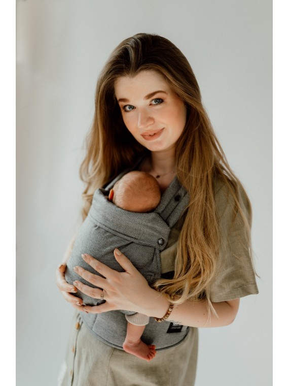 QUSY MINI 2.0 – ypač lengva reguliuojama kūdikių nešioklė