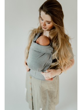 QUSY MINI 2.0 – ypač lengva reguliuojama kūdikių nešioklė