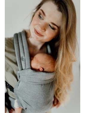 QUSY MINI 2.0 – ypač lengva reguliuojama kūdikių nešioklė