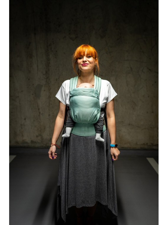 QUSY MINI 2.0 – ultra-light adjustable baby carrier