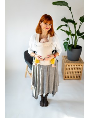 QUSY MINI 2.0 – ypač lengva reguliuojama kūdikių nešioklė