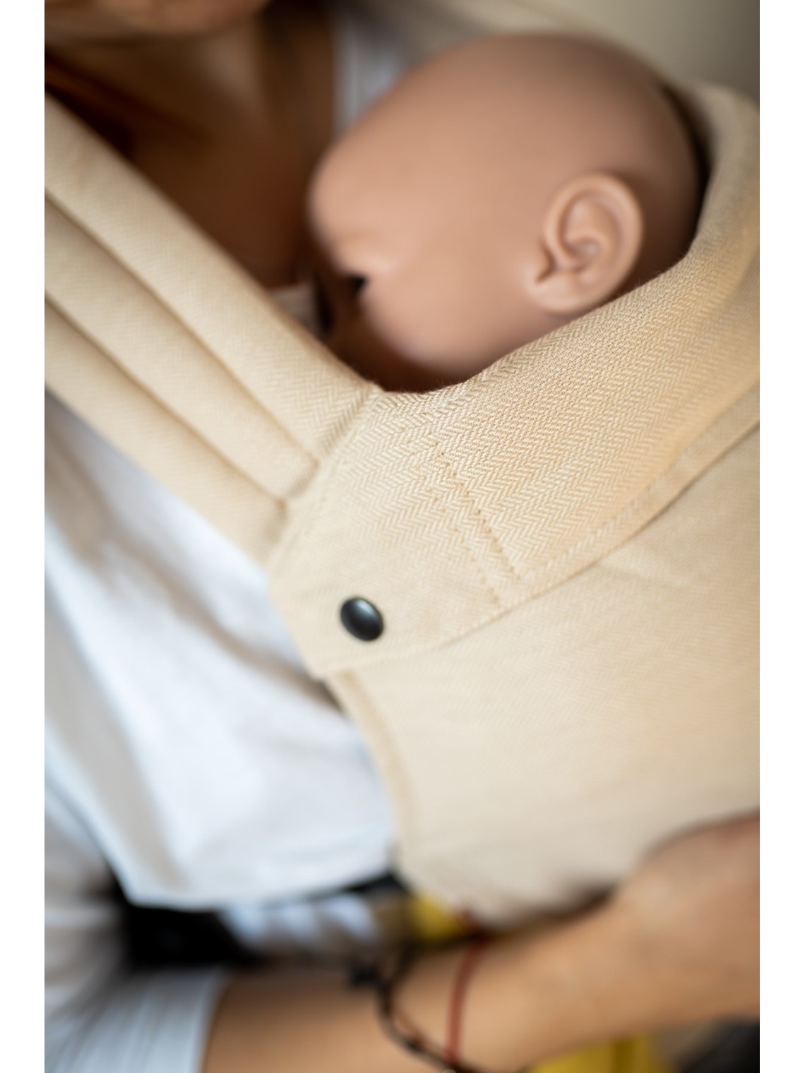 QUSY MINI 2.0 – ypač lengva reguliuojama kūdikių nešioklė