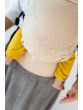 QUSY MINI 2.0 – ypač lengva reguliuojama kūdikių nešioklė