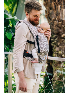 LennyLight – lightweight and intuitive baby carrier LennyLight – lightweight and intuitive baby carrier