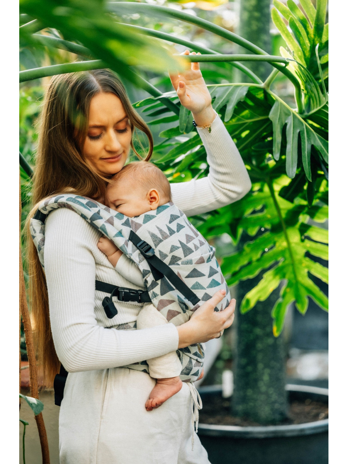 LennyLight – lightweight and intuitive baby carrier LennyLight – lightweight and intuitive baby carrier